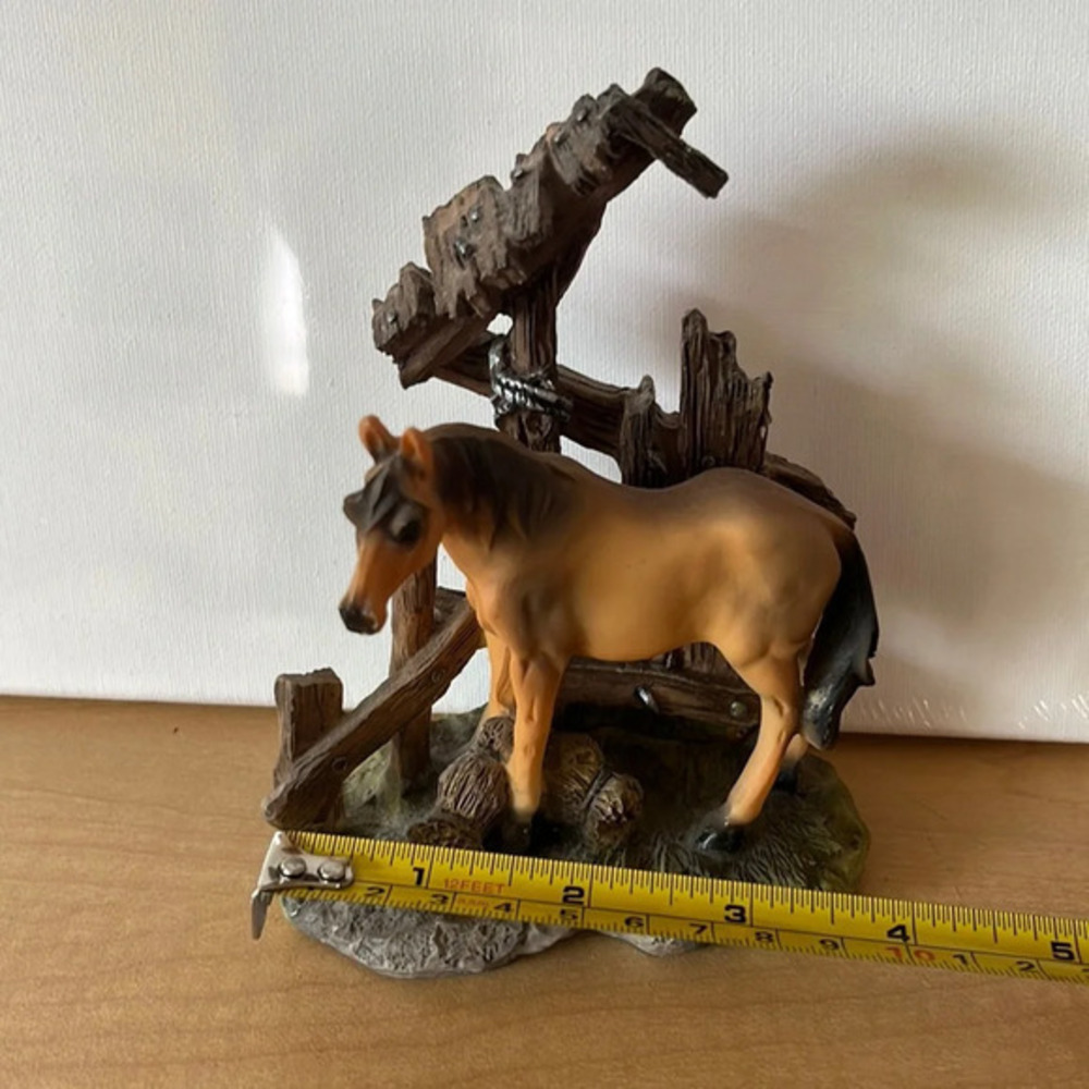 New Horse sculpture